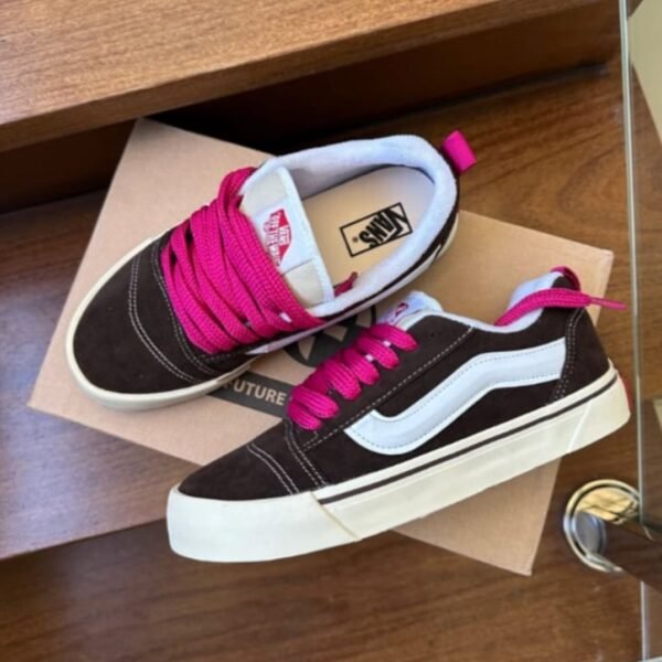 Knu Skool Suede