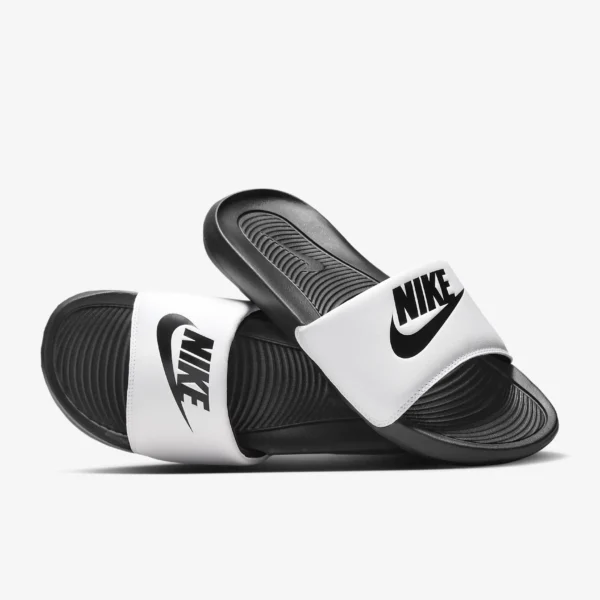 Nike Benassi JDI Slides