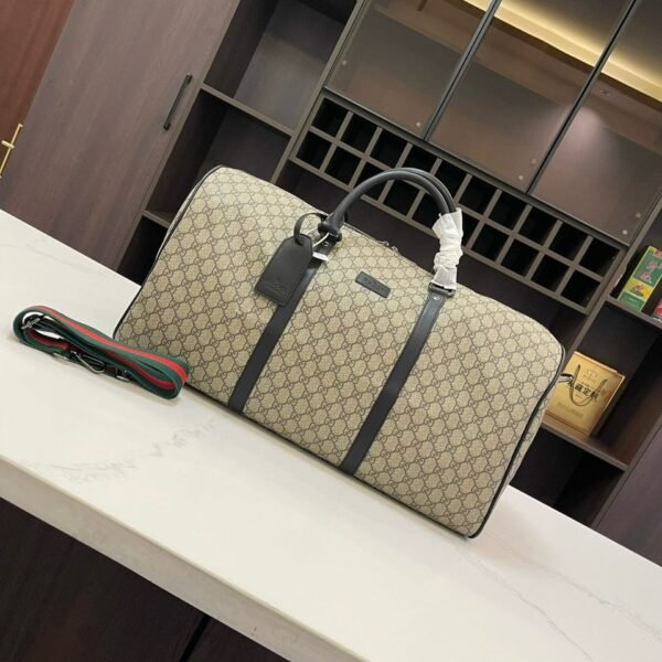 Gucci GG Supreme Canvas Duffle Bag